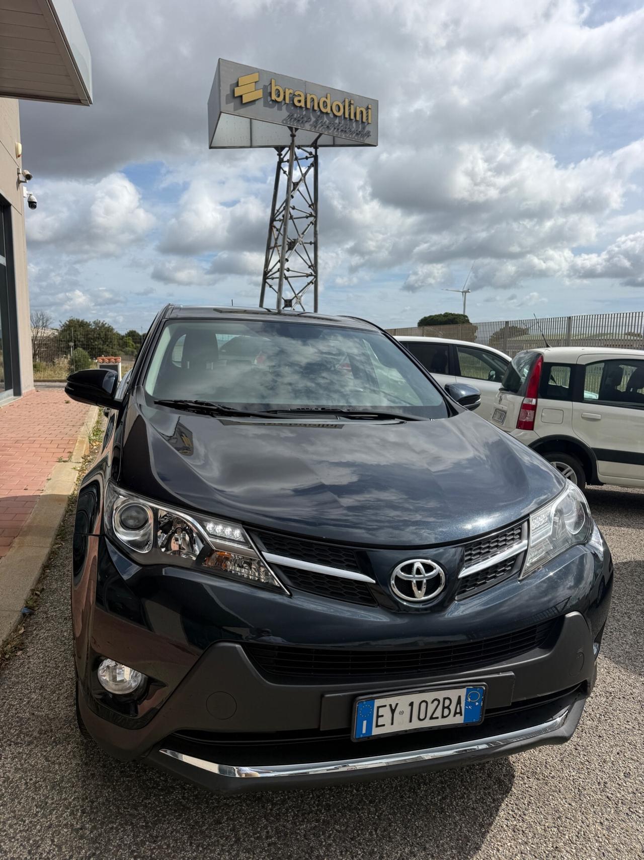Toyota RAV 4 RAV4 2.0 D-4D 2WD my14"