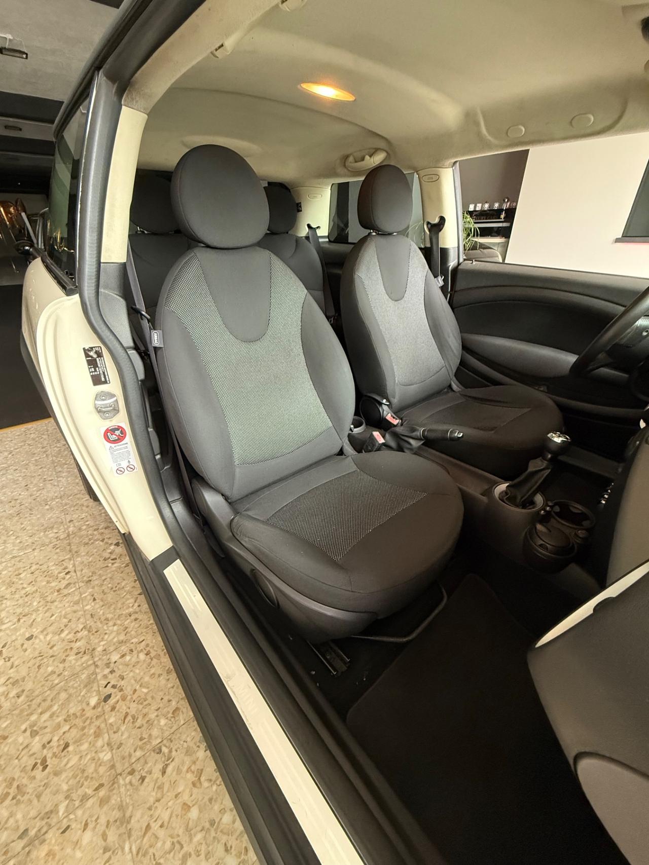 Mini Cooper D 2011