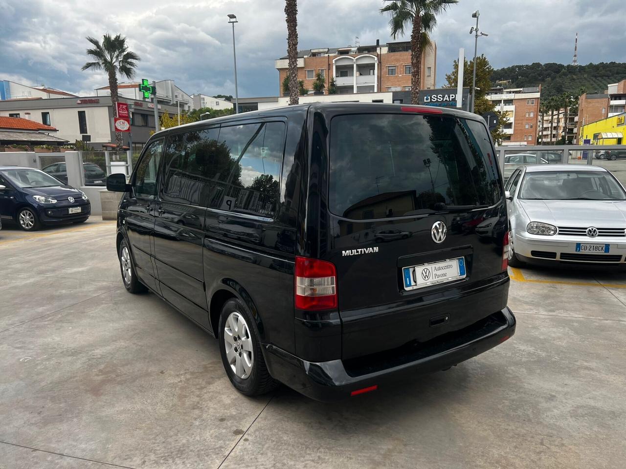 Volkswagen Multivan 2.5 TDI/130CV Comfortline 7 Posti