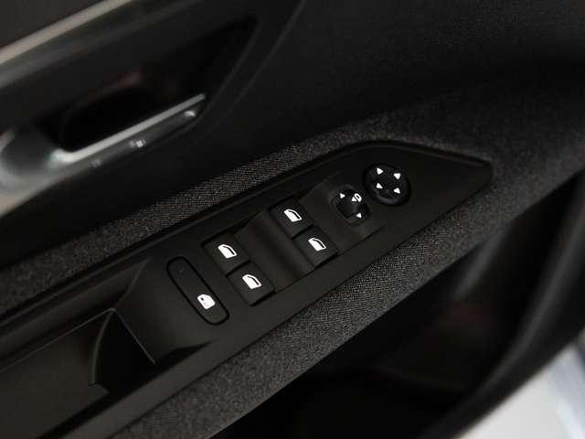 Peugeot 3008 3008 1.5 bluehdi 130cv Active Pack Auto