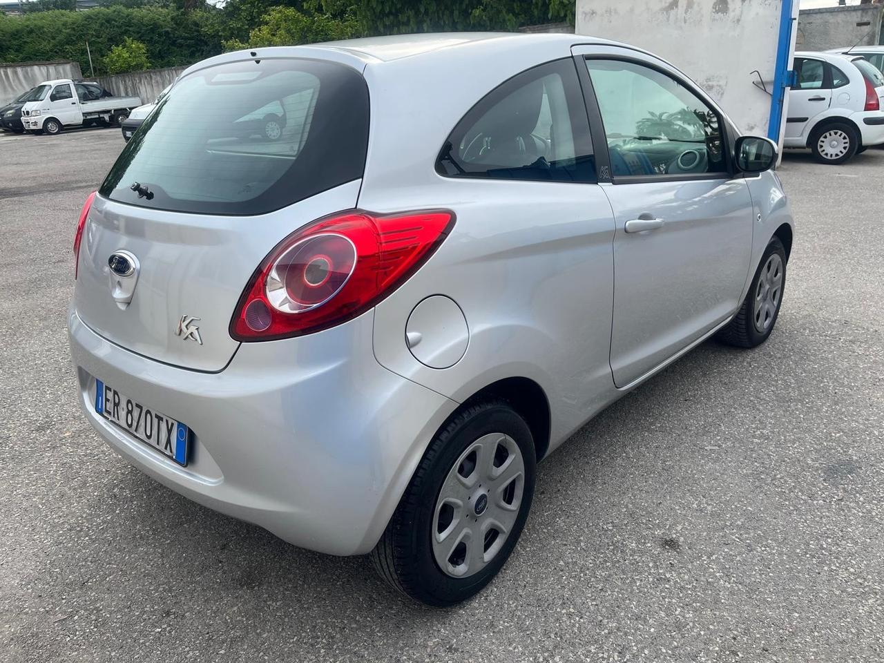 Ford ka 1.2 benz .-full opt-2013