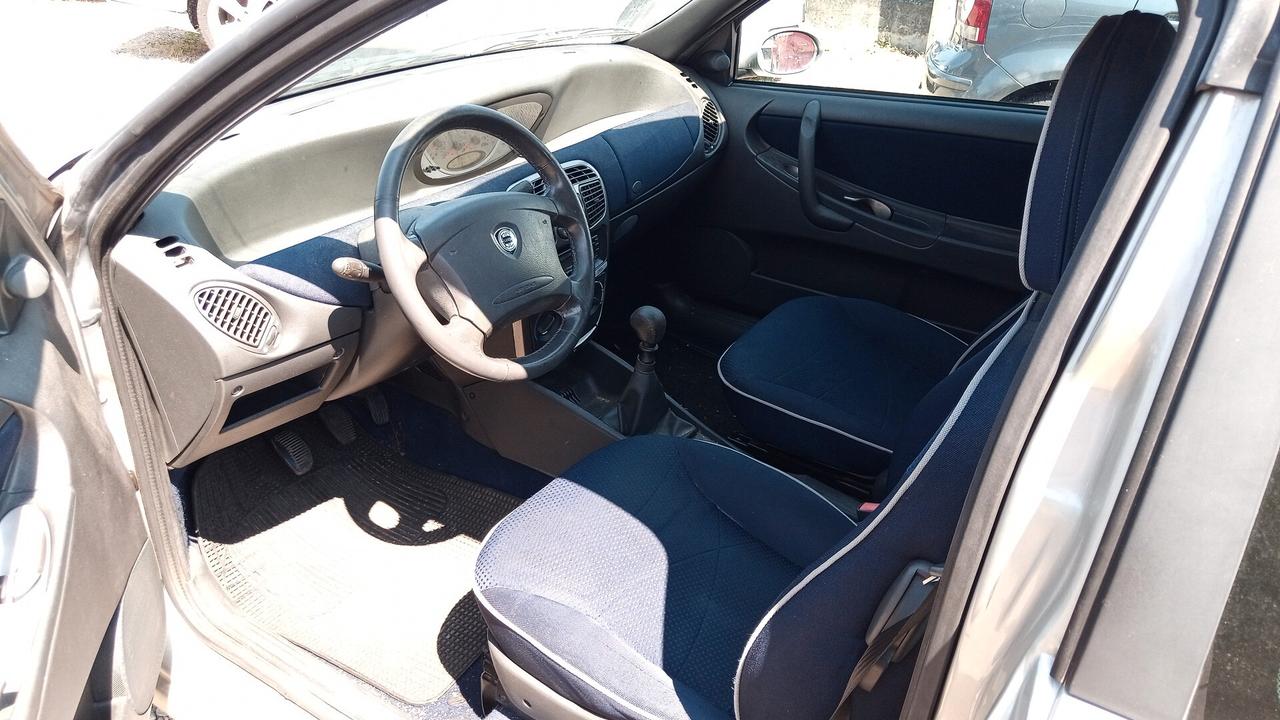 Lancia Y LANCIA Y 12 BENZINA