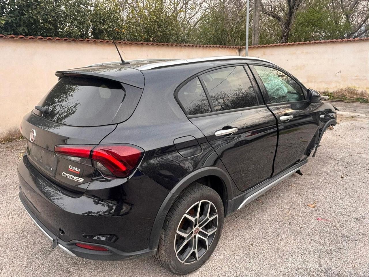 Fiat Tipo 1.6 Mjt Cross sinistrato - 2022