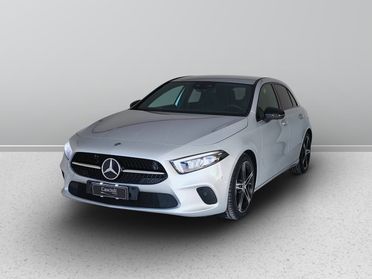Mercedes-Benz Classe A - W177 2018 - A 180 d Sport auto