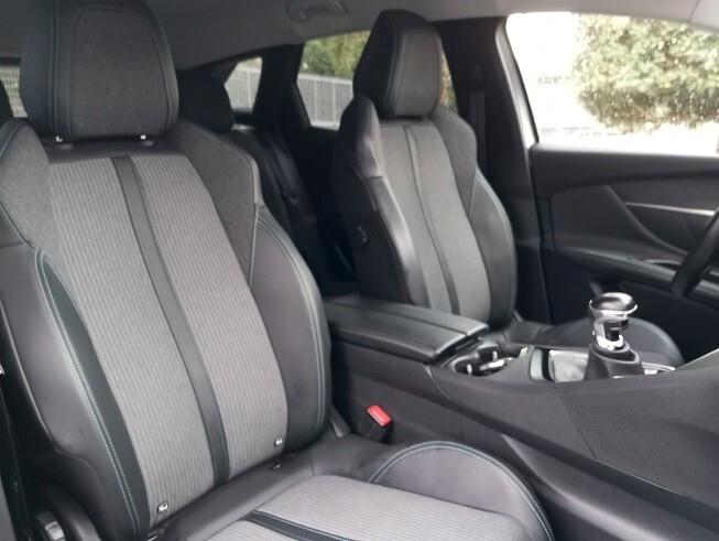 Peugeot 3008 BlueHDi 130 S&S Allure