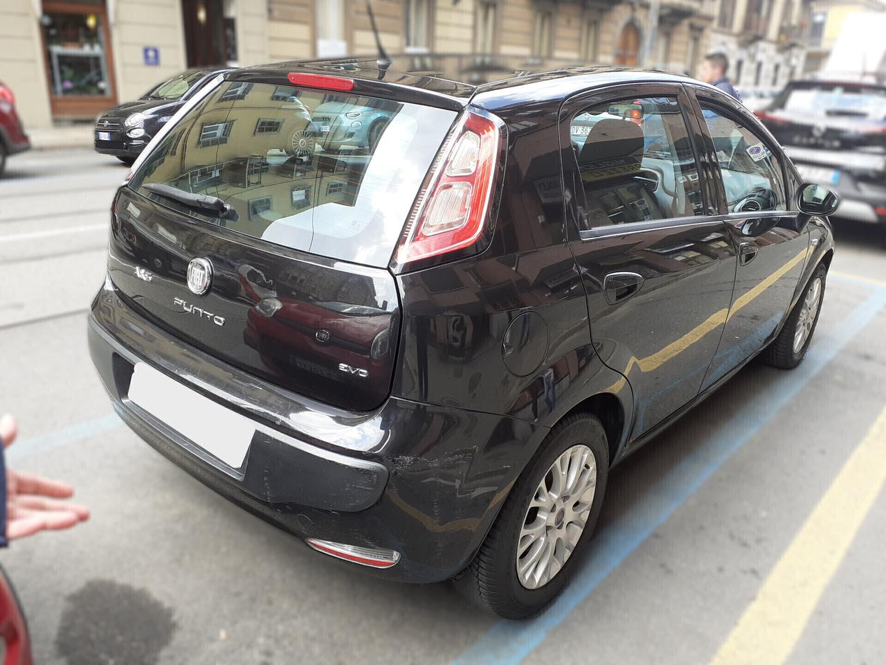Fiat Punto Evo - APERTI AD AGOSTO
