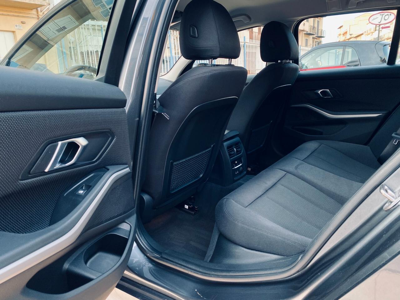 Bmw 320d Touring Business Advantage - CAMBIO AUTOMATICO