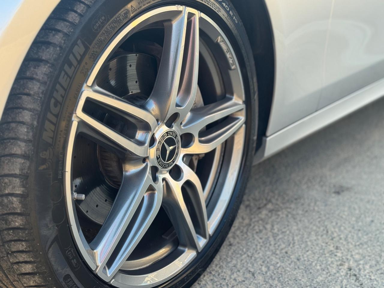 MERCEDES E 220D 194 CV PREMIUM PLUS 4MATIC SOLO 39000 KM