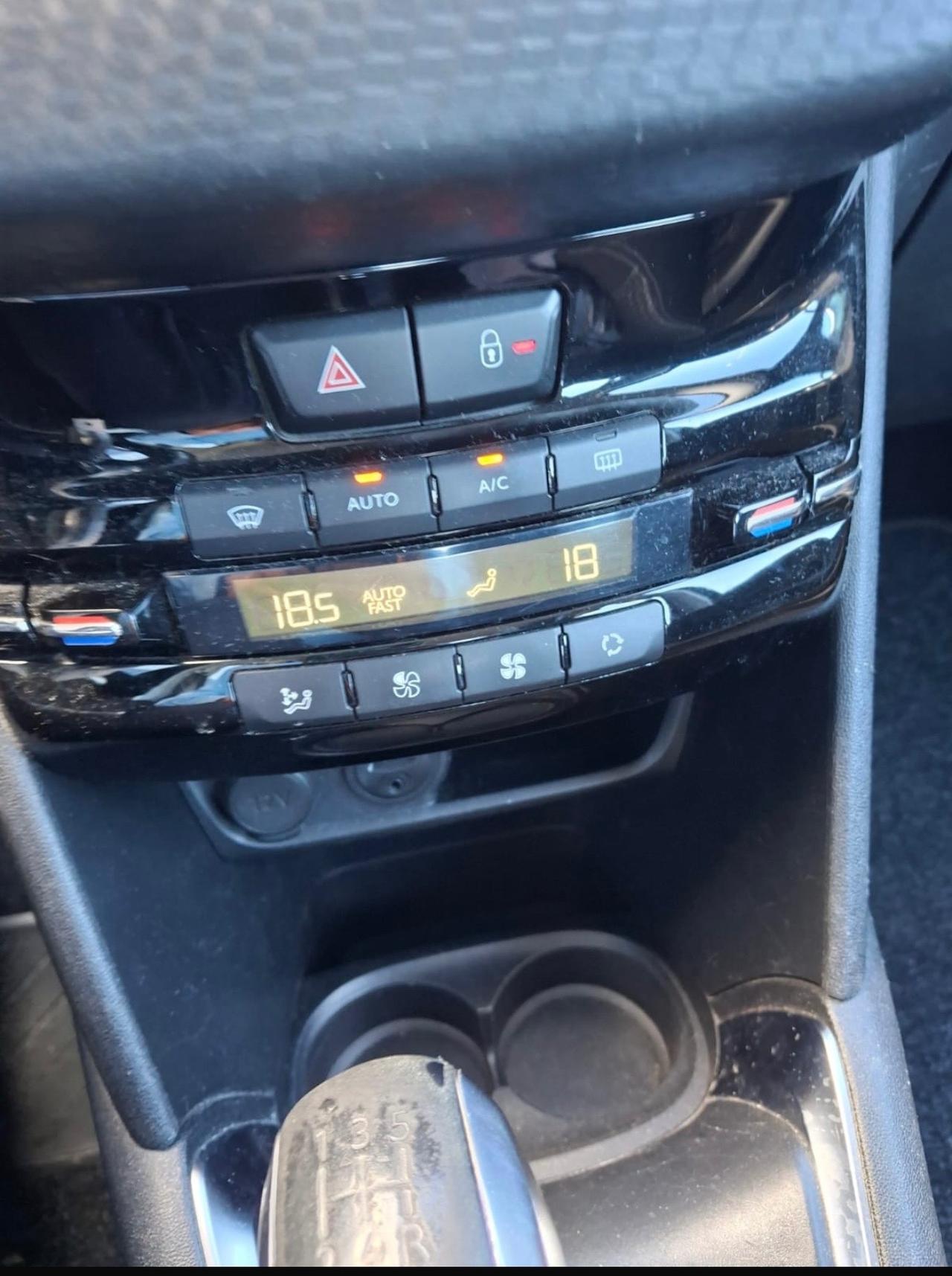 Peugeot 208 BlueHDi 75 5 porte Allure