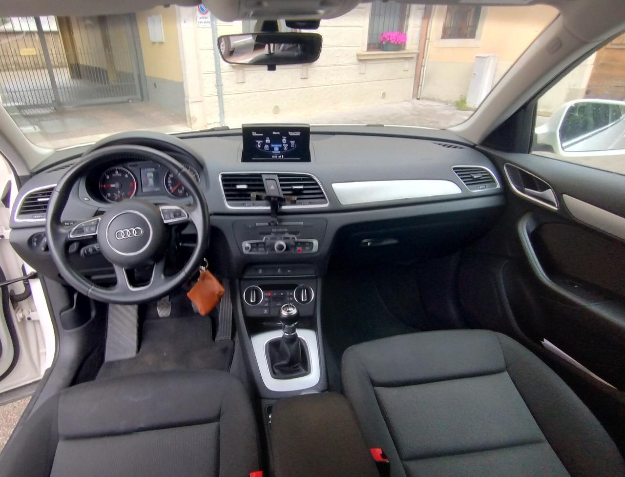 Audi Q3 2.0 TDI 120 CV S line Edition