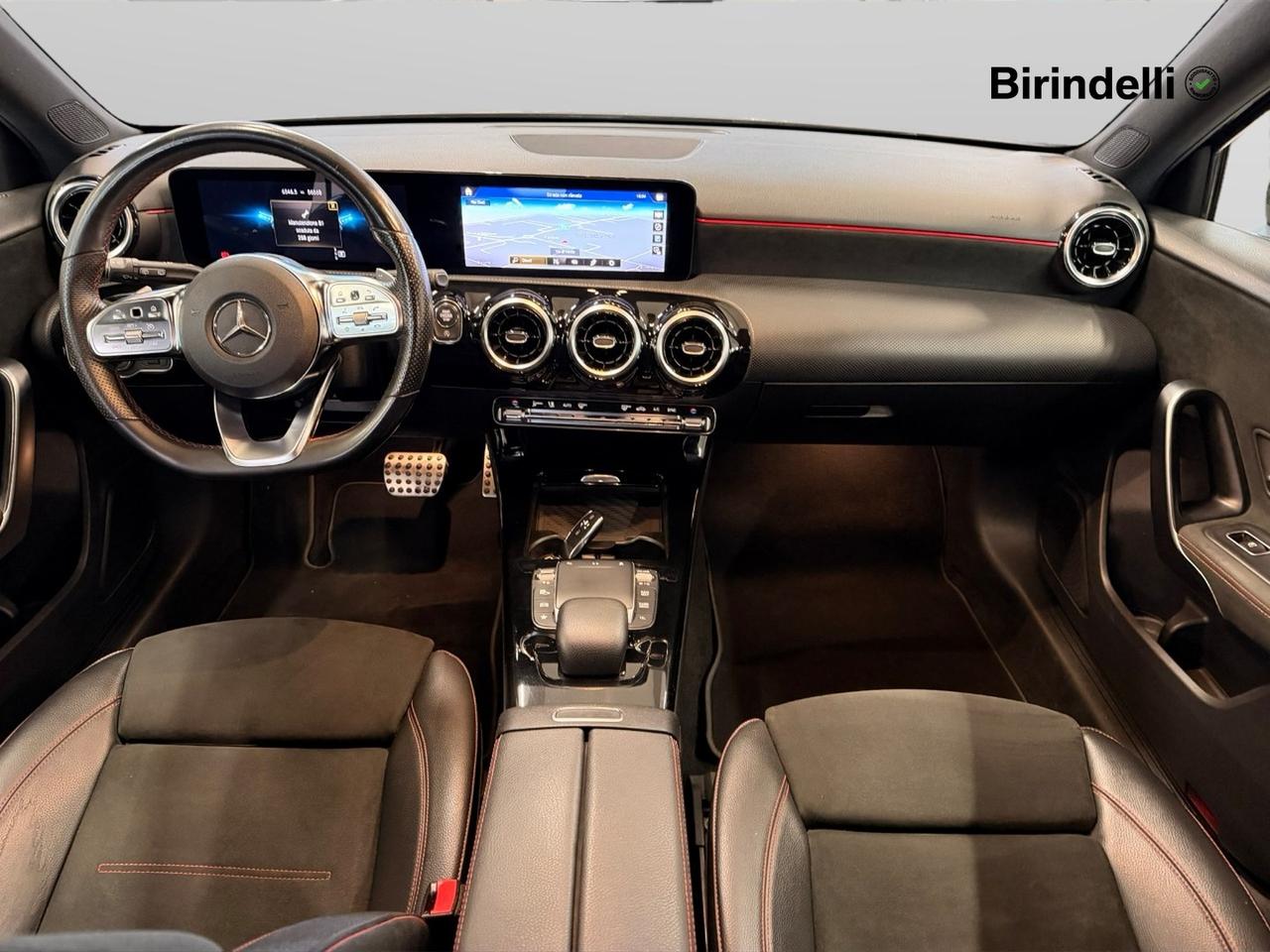 Mercedes-Benz Classe A (W177) - A 180 Automatic Premium