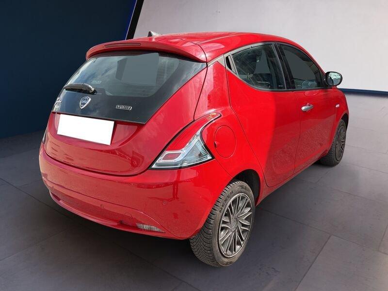 Lancia Ypsilon III 2021 0.9 t.air Silver metano 70cv