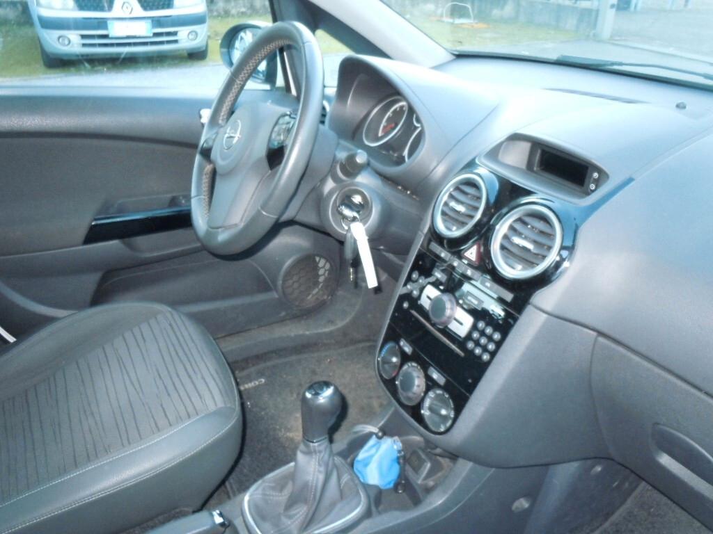 OPEL CORSA 1.2 GPL