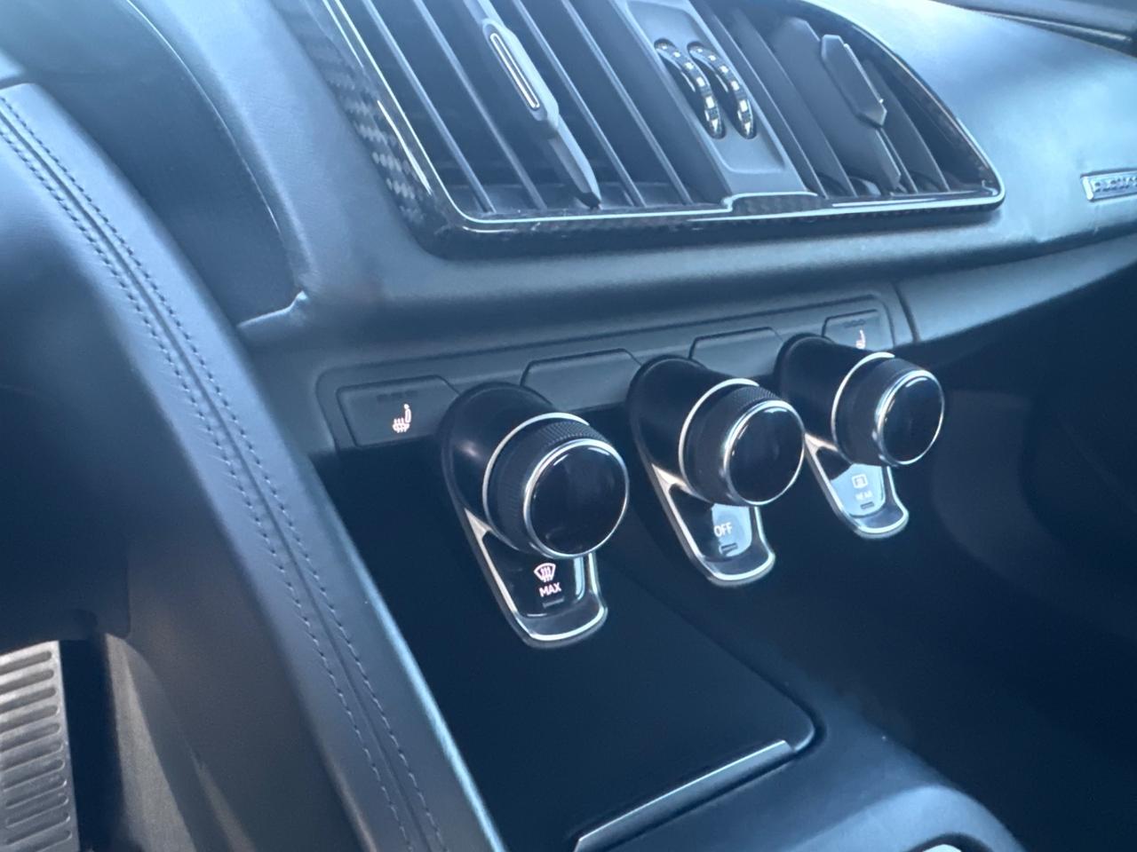 Audi R8 Spyder 5.2 FSI quattro S tronic full carbonio PERMUTE