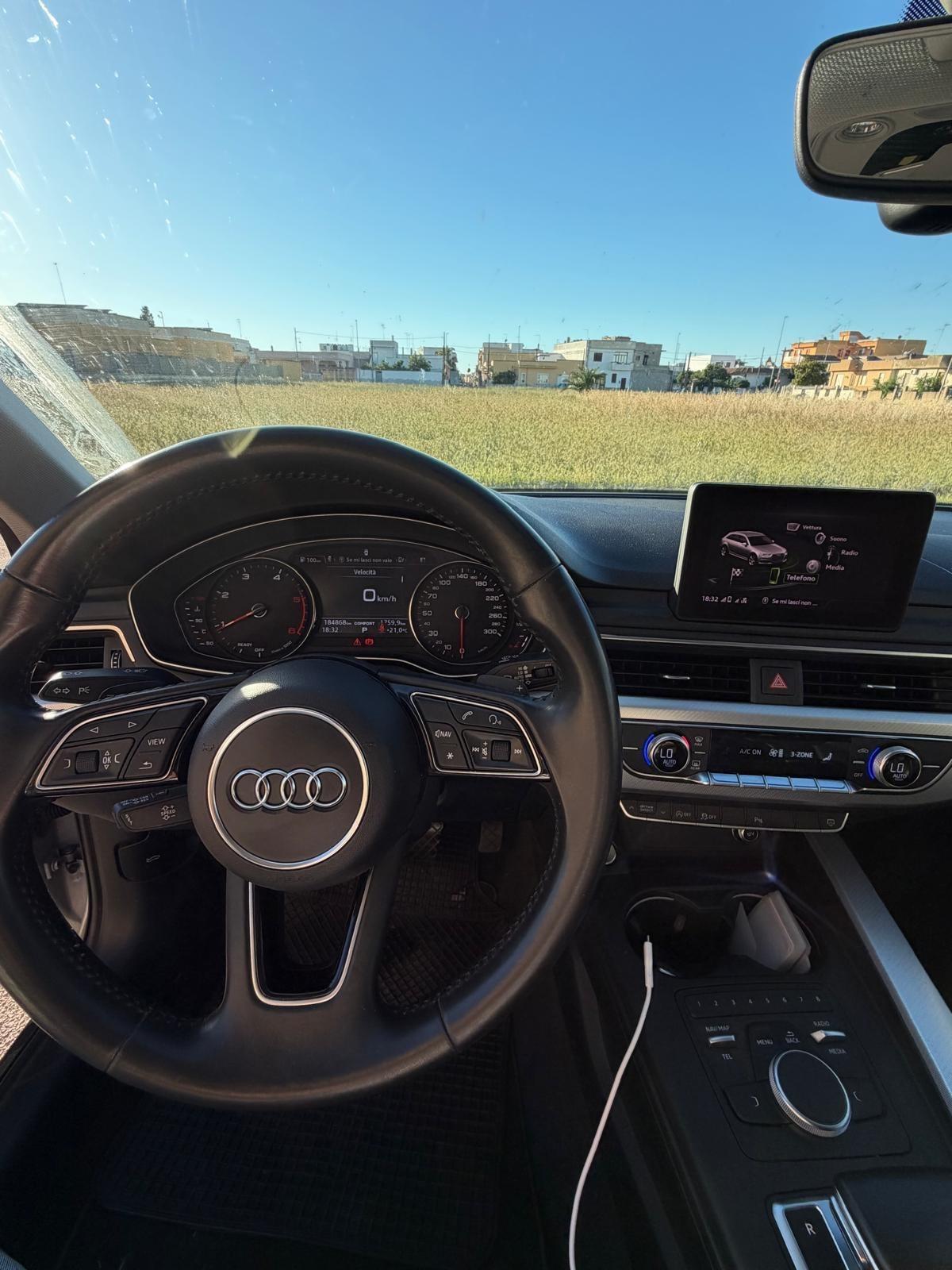 Audi A4 Avant 30 TDI S tronic line edition