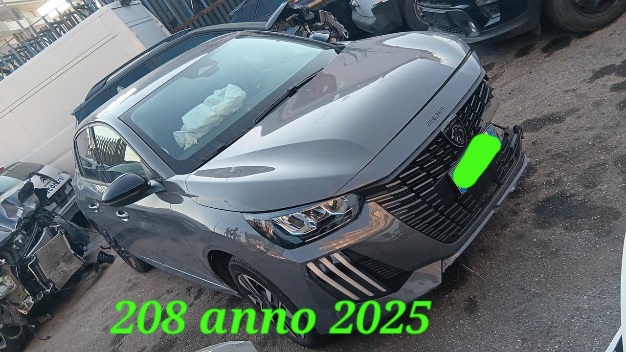 Peugeot 208 Hybrid 145 e-DCS6 GT INCIDENTATA SINISTRATA MONDIALCARS 025