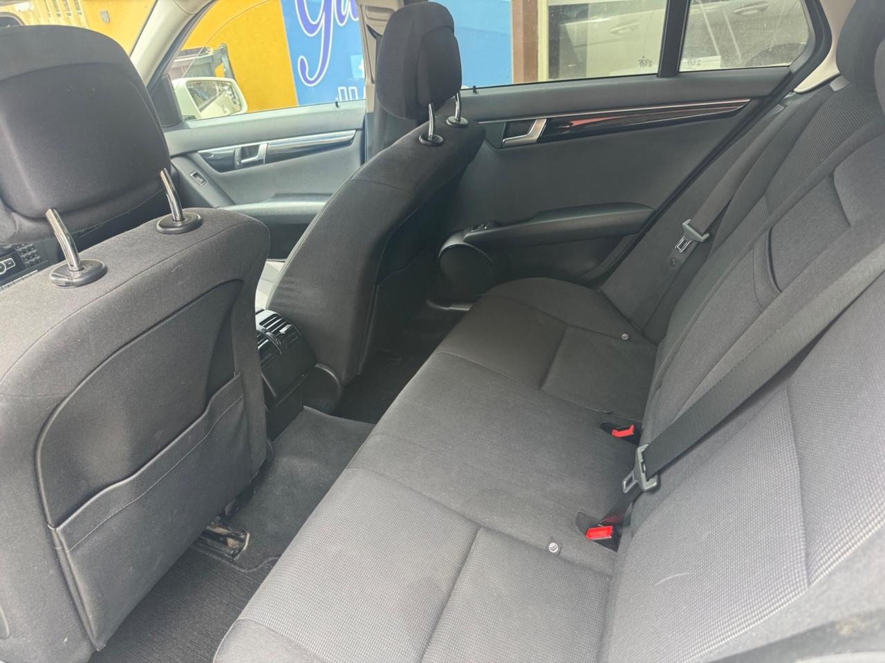 Mercedes-benz C 220 CDI BlueEFFICIENCY Avantgarde