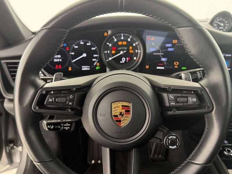 Porsche 911 Carrera GTS