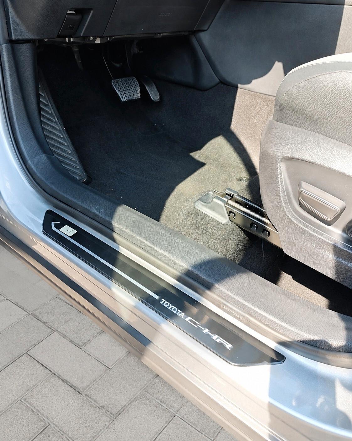TOYOTA C-HR 1.8 FULL HYBRID 140 CV LOUNGE E-CVT