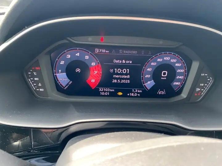 Audi Q3 35 TFSI Business