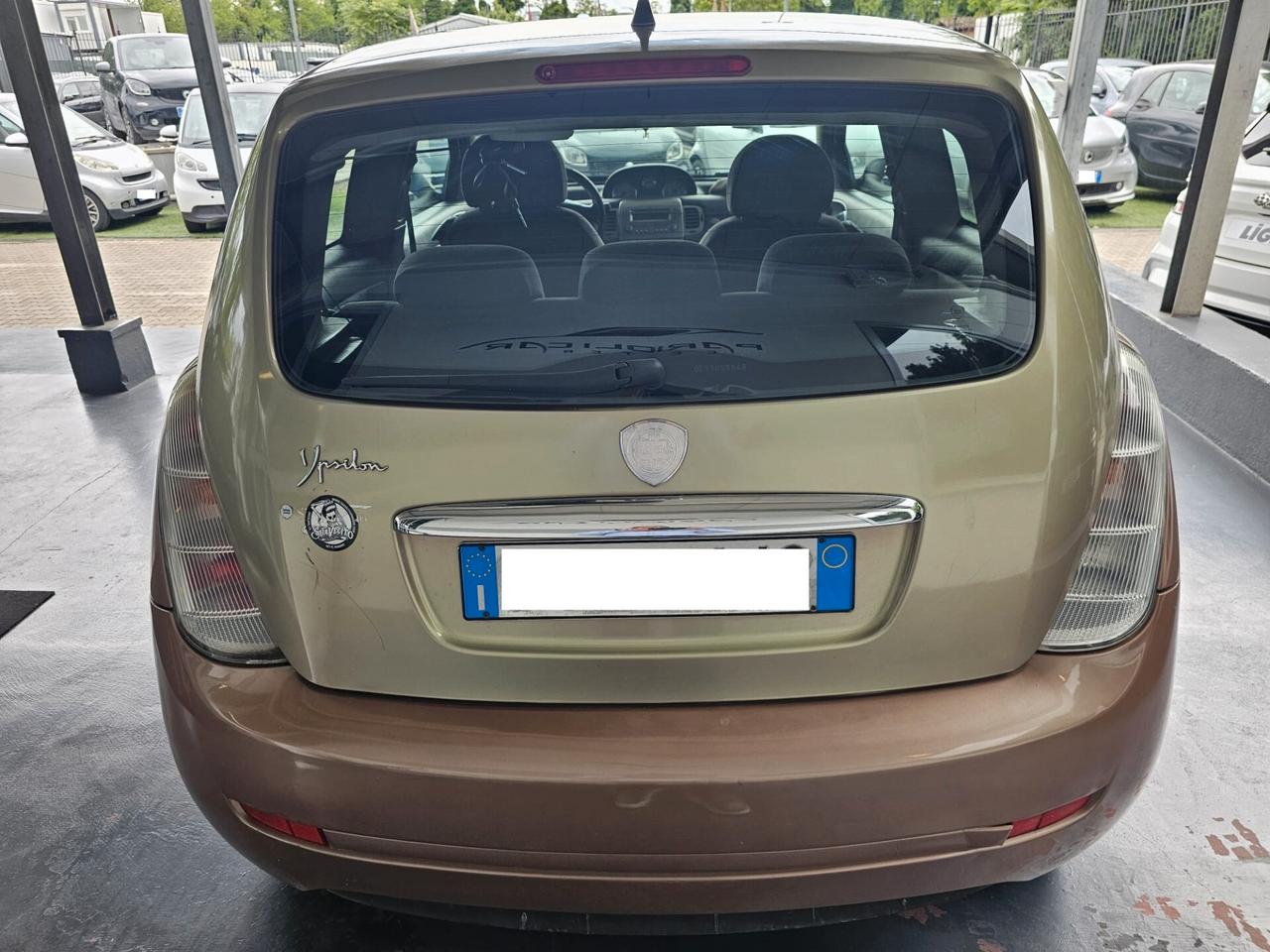 Lancia Ypsilon 1.2 Oro Giallo