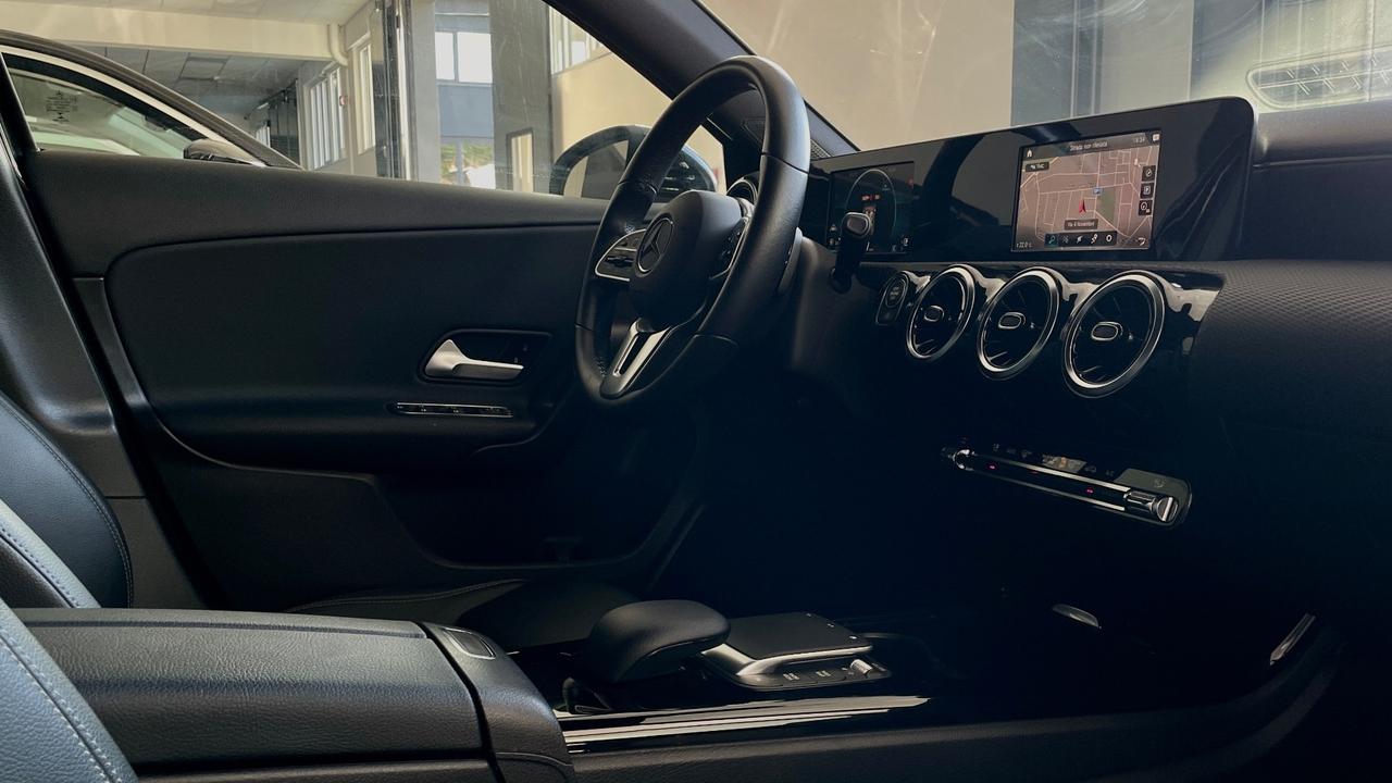 MERCEDES-BENZ CLASSE A180 2.0 PREMIUM 116 CV - FULL LED, VIRTUAL COCKPIT, NEOPATENTATI