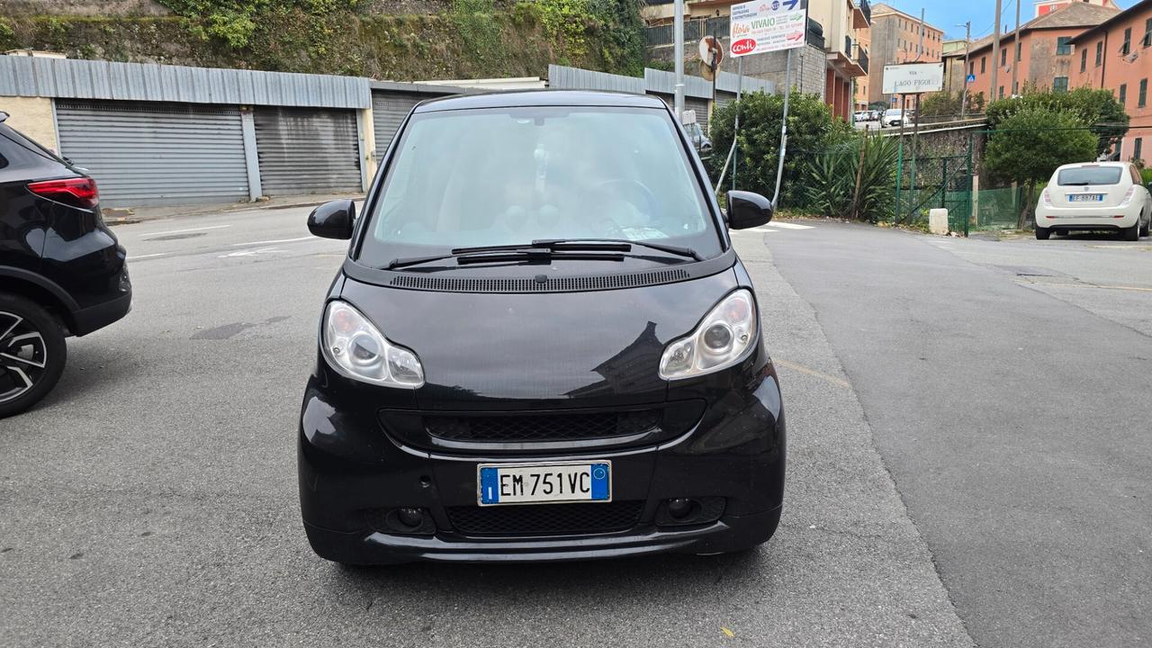 Smart ForTwo 1000 52 kW MHD coupé pure