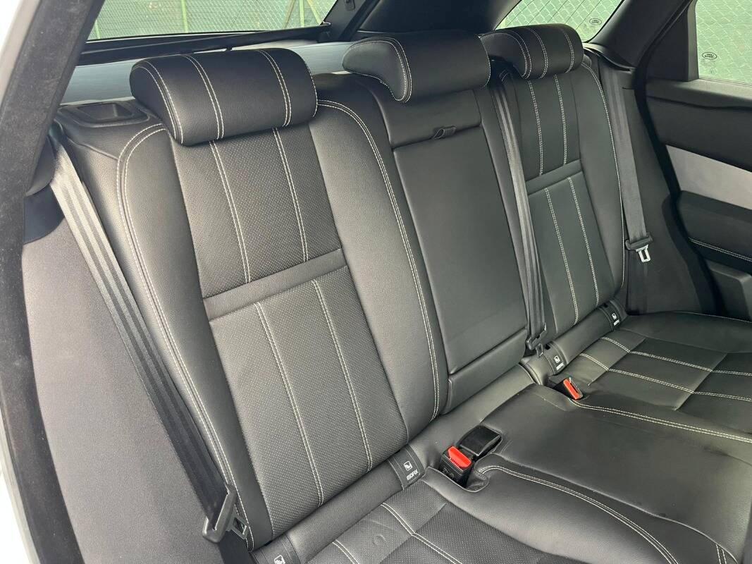 Land Rover Range Rover Velar 2.0d i4 mhev R-Dynamic SE 4wd 204cv auto