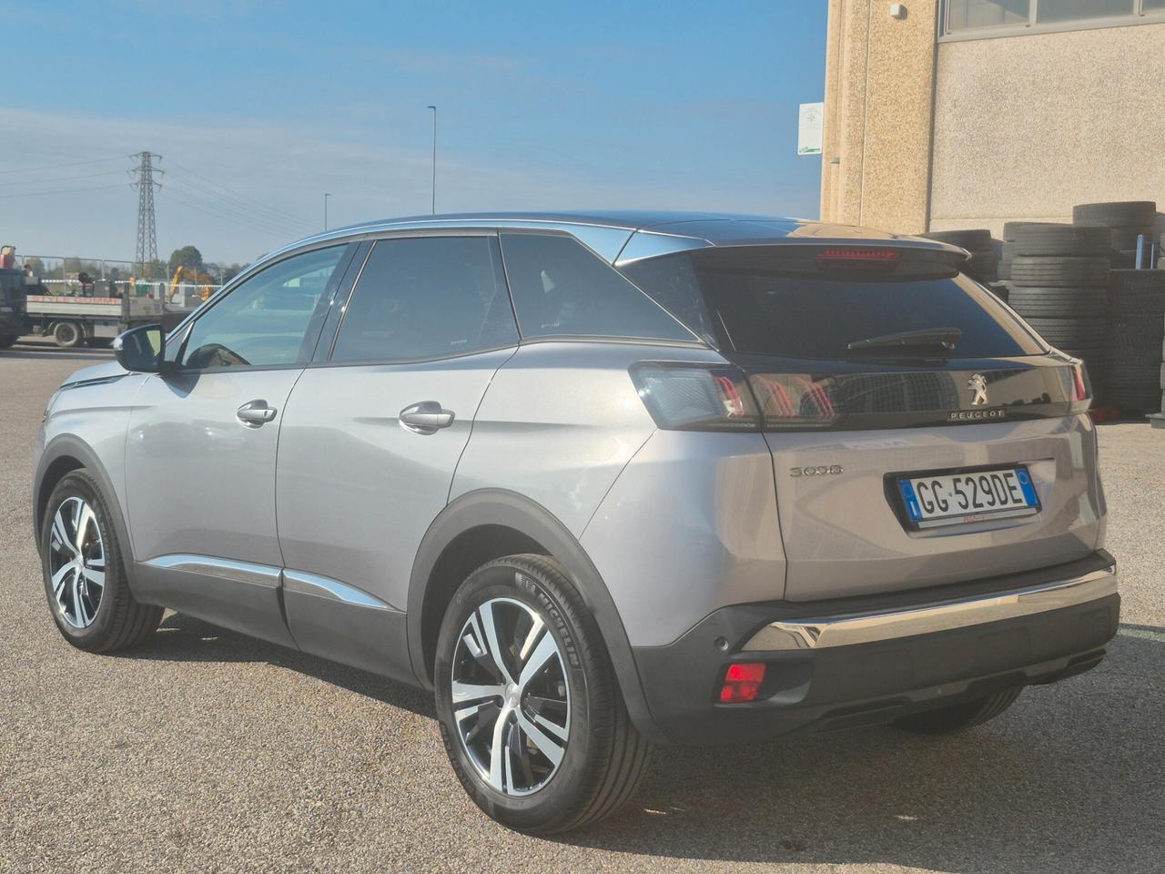 Peugeot 3008 BlueHDi 130 S&S EAT8 Allure
