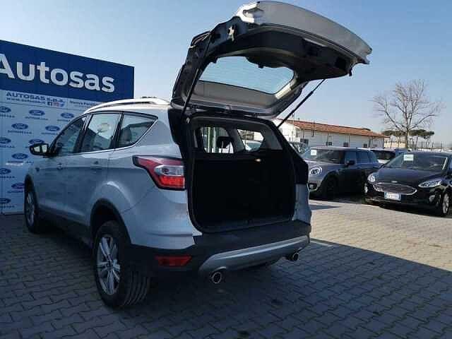 Ford Kuga 1.5 TDCI 120 CV S&S 2WD Powershift Titanium