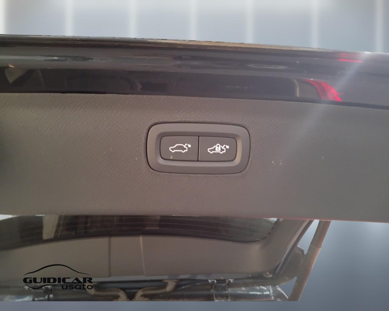 VOLVO XC90 II 2015 - XC90 2.0 b5 Ultimate Bright awd 7p.ti auto