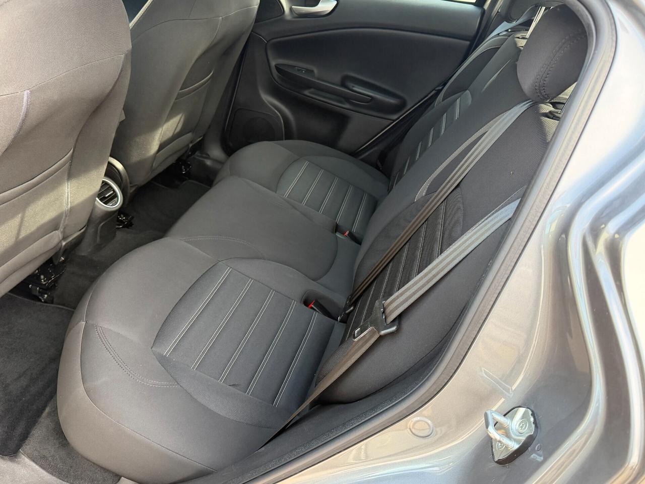 Alfa Romeo Giulietta 1.6 M.JET 120 cv. BUSINESS (Nav)