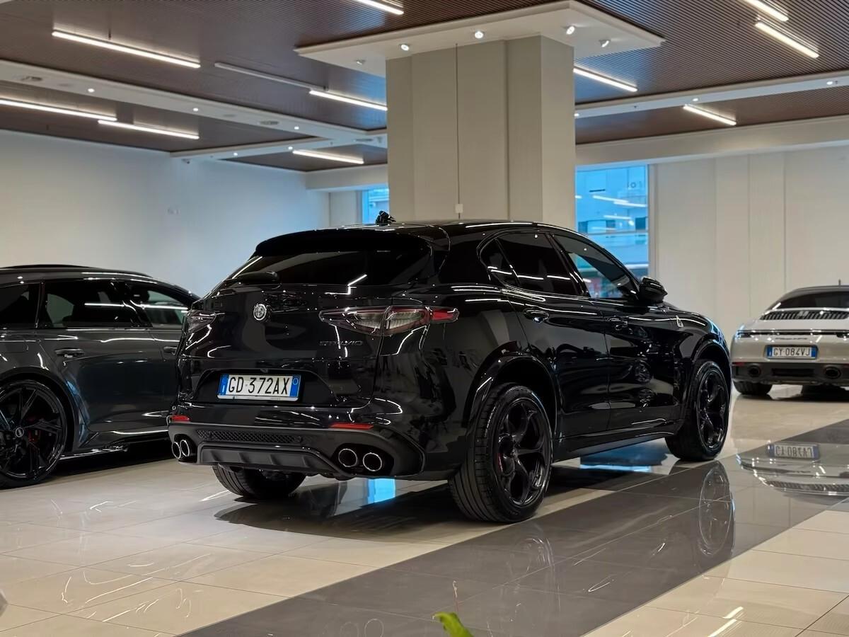 Alfa Romeo Stelvio 2.9 Bi-Turbo V6 510 CV AT8 Quadrifoglio