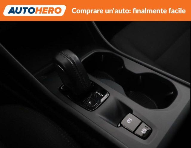 VOLVO XC40 T3 Momentum Core