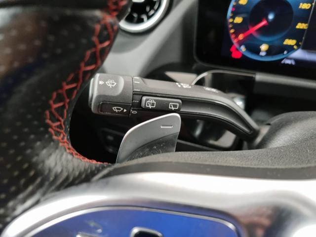 MERCEDES-BENZ GLA 200 d Automatic 4Matic Premium