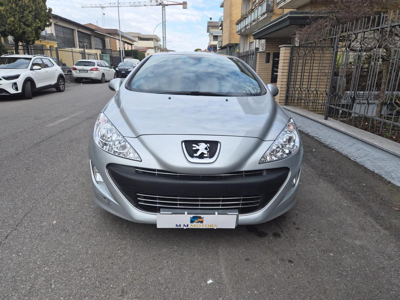 Peugeot 308 CC. 1.6 8V HDi 112CV 5p. Tecno