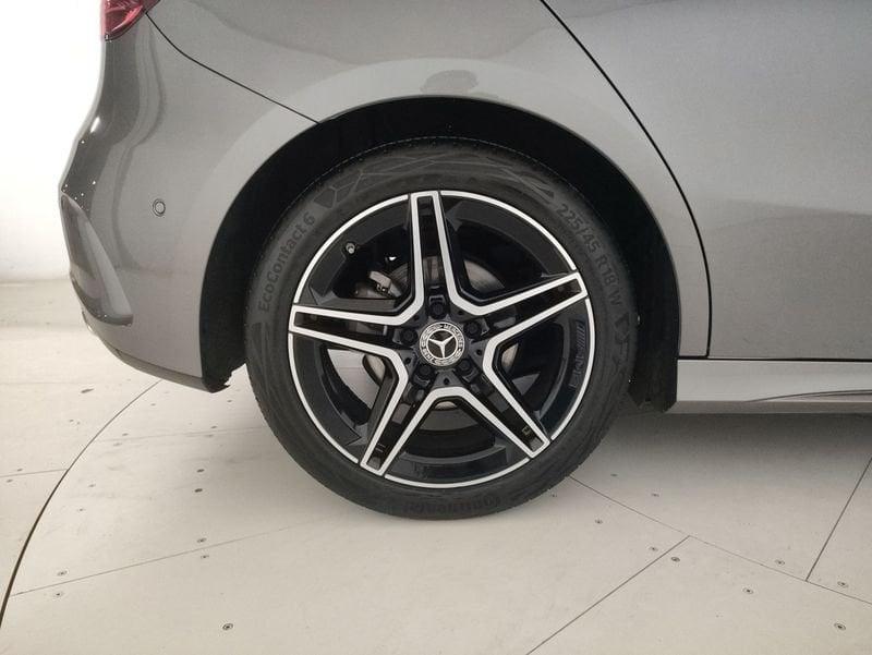 Mercedes-Benz Classe A A 180 d AMG Line Premium auto