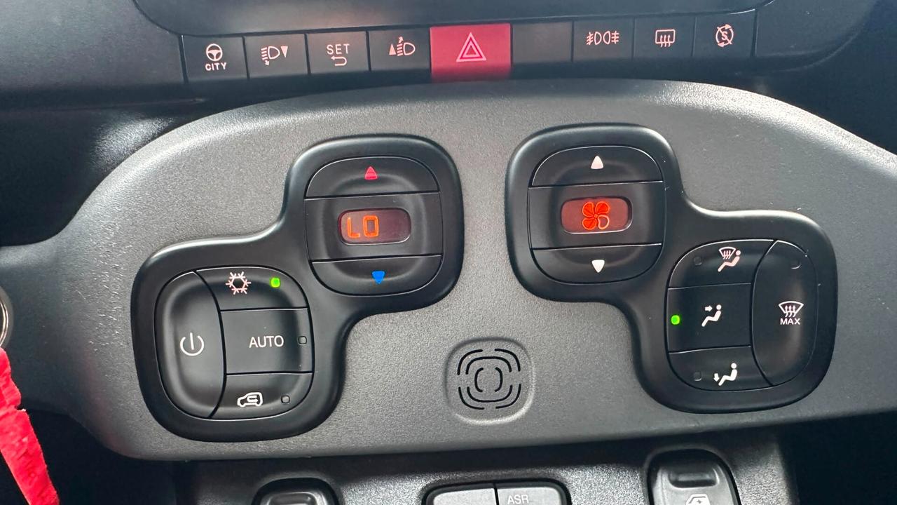 Fiat Panda 1.0 Hybrid City Life 2021 neop LEGGI TESTO