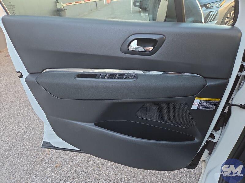 Peugeot 3008 3008 1.6 HDi 115CV Active