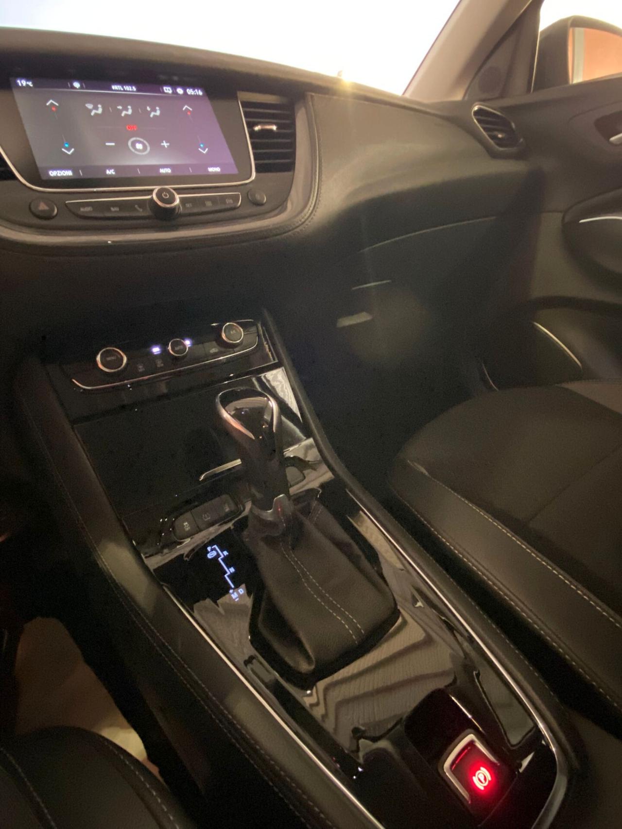 Opel Grandland X 1.5 diesel Ecotec Start&Stop aut. Elegance - 77864 km