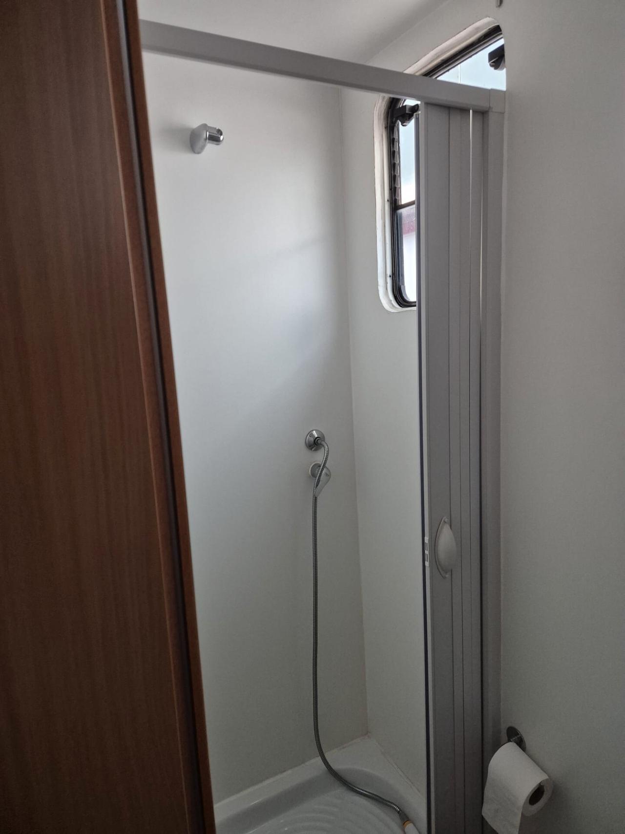 CAMION MAN LIVING 11.224