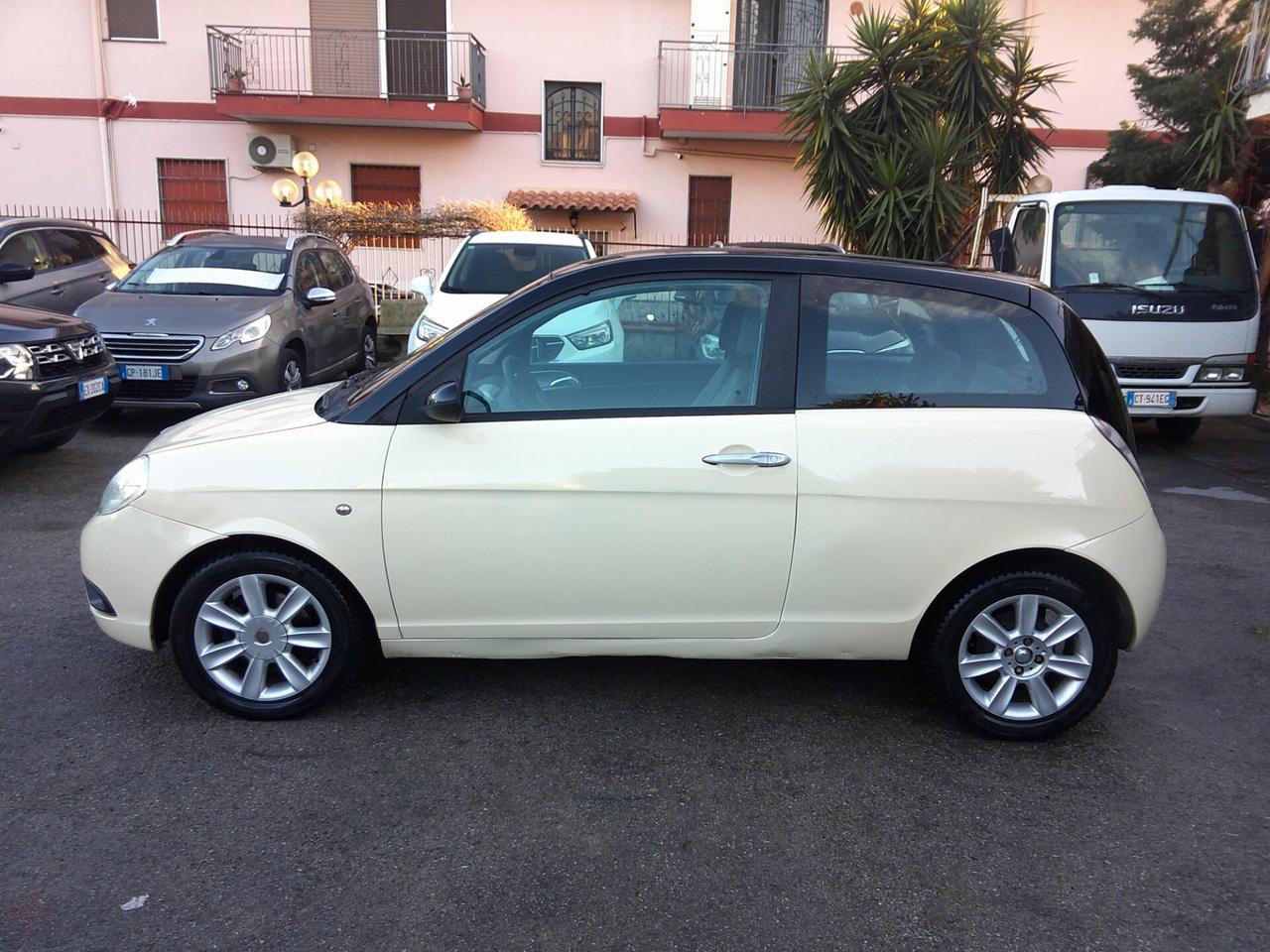 Lancia Ypsilon 1.2 Oro Bianco 07