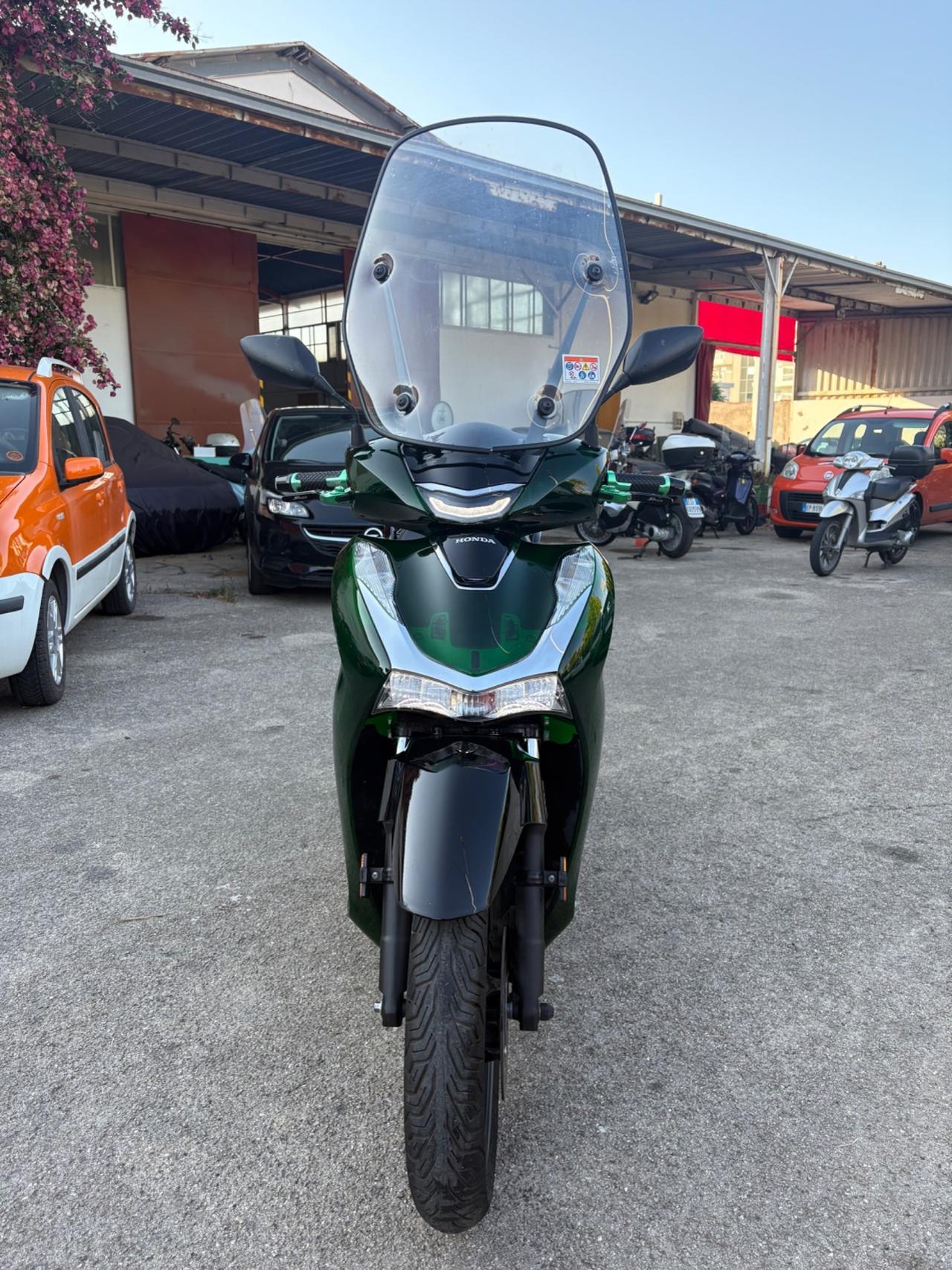 HONDA SH 125 VETRO