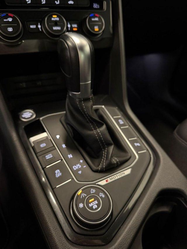 VOLKSWAGEN Tiguan 2.0 BiTDI SCR DSG 4MOTION Executive R-Line BMT