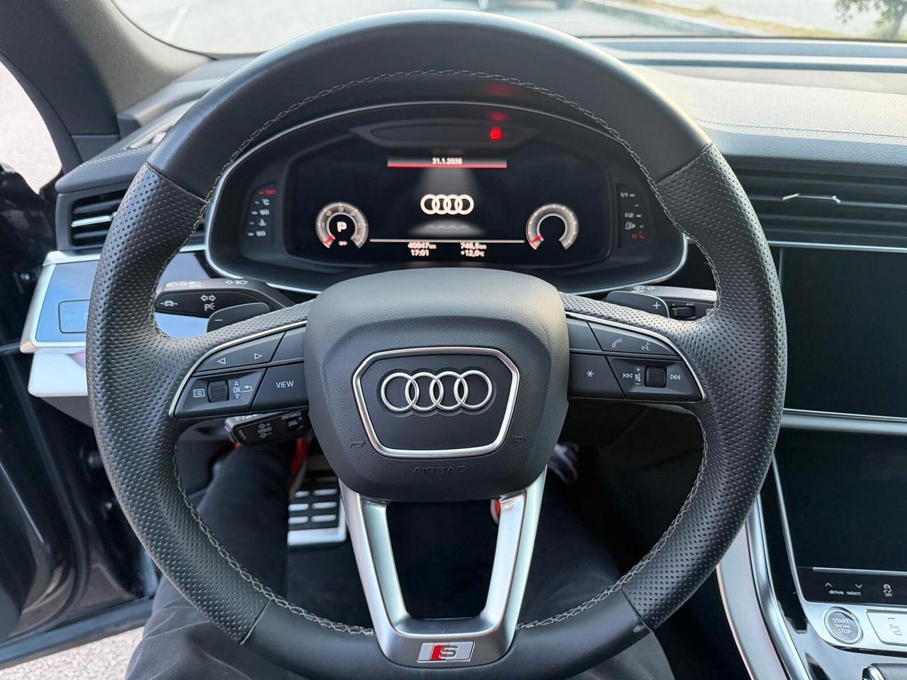 Audi Q8/50 TDI/286 CV/QUATTRO/SLINE/C-AUT/NAVI/PDC/TEL-POST/CERCHI21/V.PRIV/CLIMA 4 ZONE/SOFT CLOSE!!