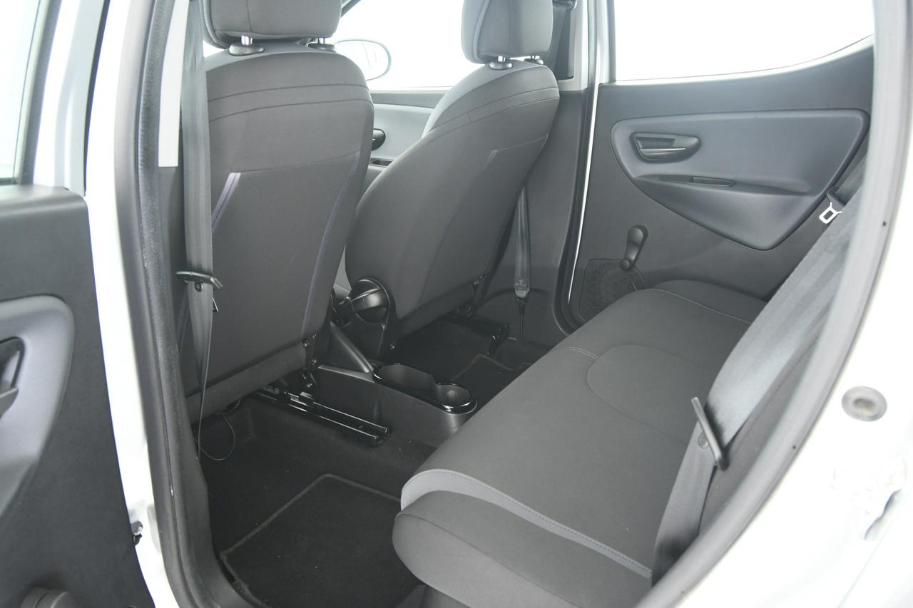 LANCIA Ypsilon 1.3 mjt Silver s&s 95cv X COMMERCIANTI+NEOPATENTATI+BLUETOOTH