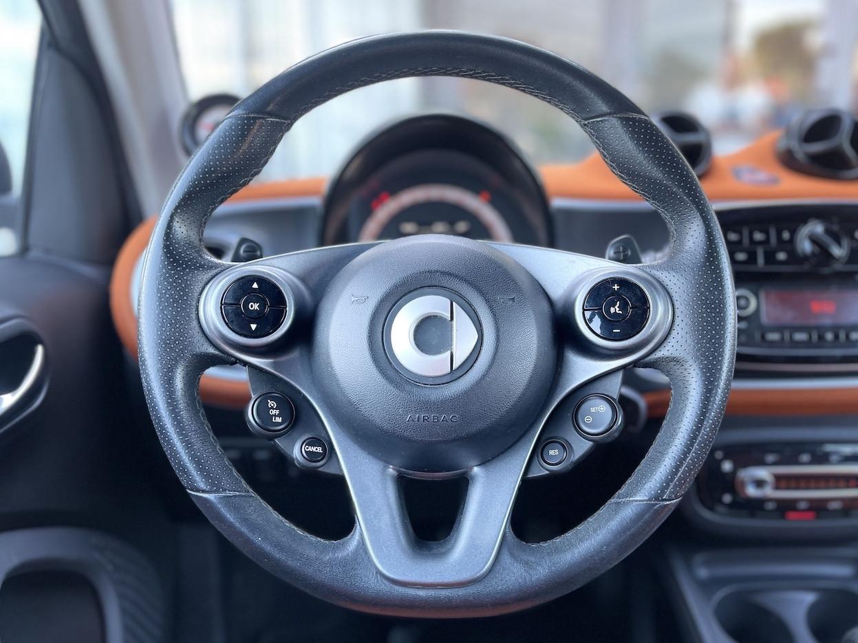 Smart ForTwo 1.0 Benzina 70CV E6 Neo. Automatica - 2015