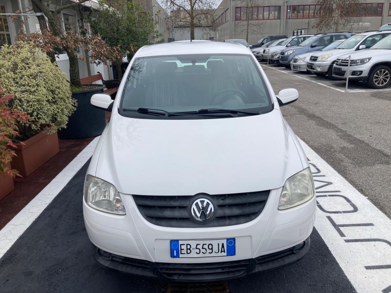 VOLKSWAGEN FOX (KM 130.718) PROPRIETARIO UNICO
