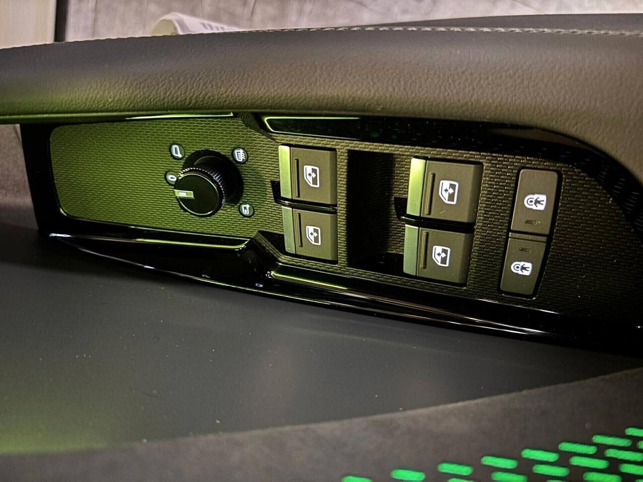 Audi Q3 35 TDI S tronic line edition/''''ì