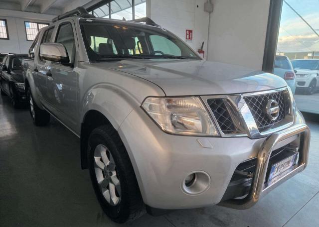 Nissan Navara 2.5 dci d.cab LE PLUS AUTOMATICO 4X4